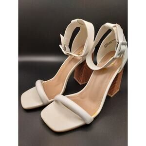 NEARLY NEW Lulus Arylee White Ankle Strap Sandals - Sz 7.5